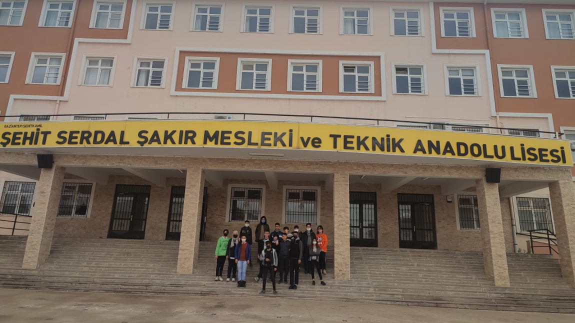 Şehit Serdal Şakır Mesleki ve Teknik Anadolu Lisesi 8A ve 8F öğrencileri gezisi